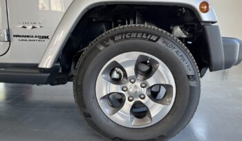 
Jeep Wrangler Unlimited Sahara 2.8 full									