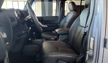 
Jeep Wrangler Unlimited Sahara 2.8 full									