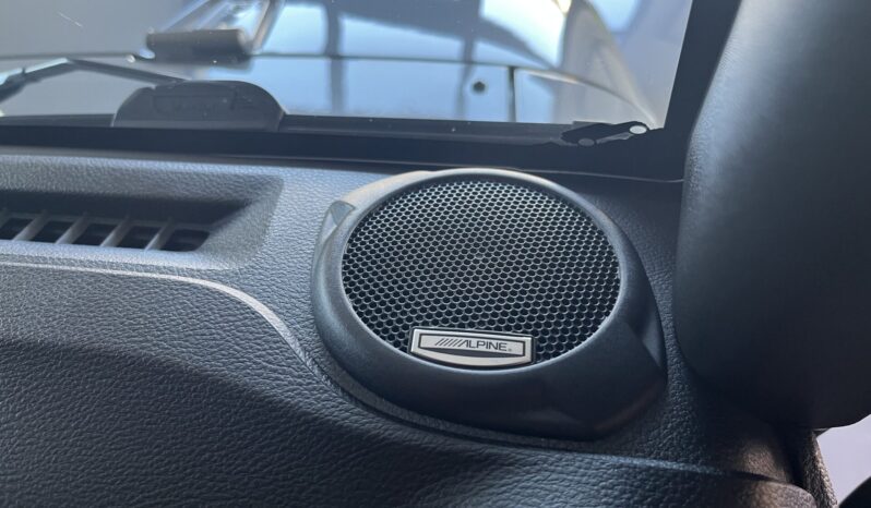 
Jeep Wrangler Unlimited Sahara 2.8 full									