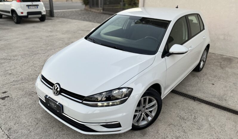 
Volkswagen Golf 7 1.6 TDI full									