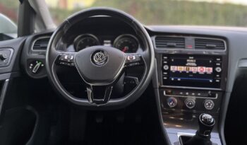 
Volkswagen Golf 7 1.6 TDI full									