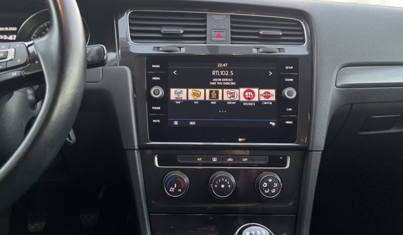 
Volkswagen Golf 7 1.6 TDI full									