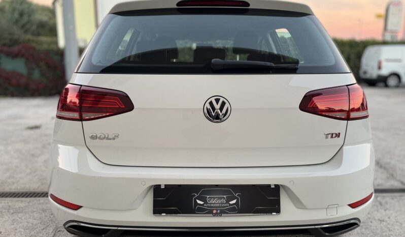 
Volkswagen Golf 7 1.6 TDI full									