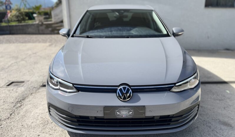 
Volkswagen Golf 8 full									