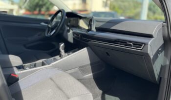 
Volkswagen Golf 8 full									