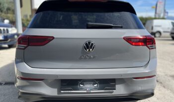 
Volkswagen Golf 8 full									