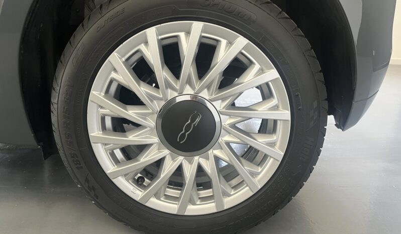 
Fiat 500 1.0 Hybrid full									