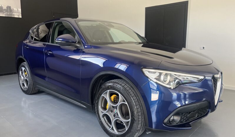 
Alfa Romeo Stelvio Q4 Turbodiesel 2.2 full									
