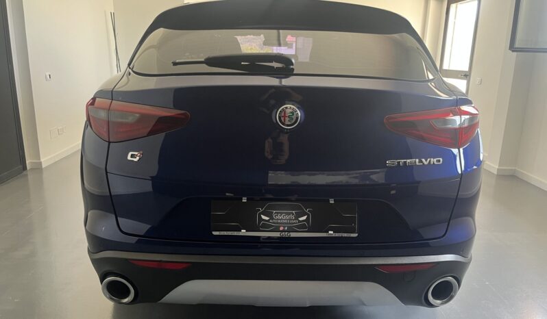 
Alfa Romeo Stelvio Q4 Turbodiesel 2.2 full									