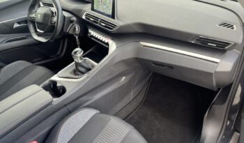 
Peugeot 3008 1.5 BlueHDi full									