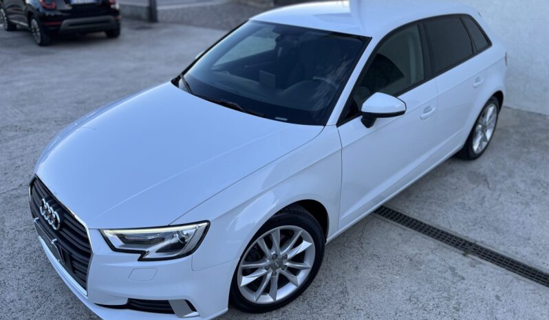 
Audi A3 Sportback S Tronic Sport full									