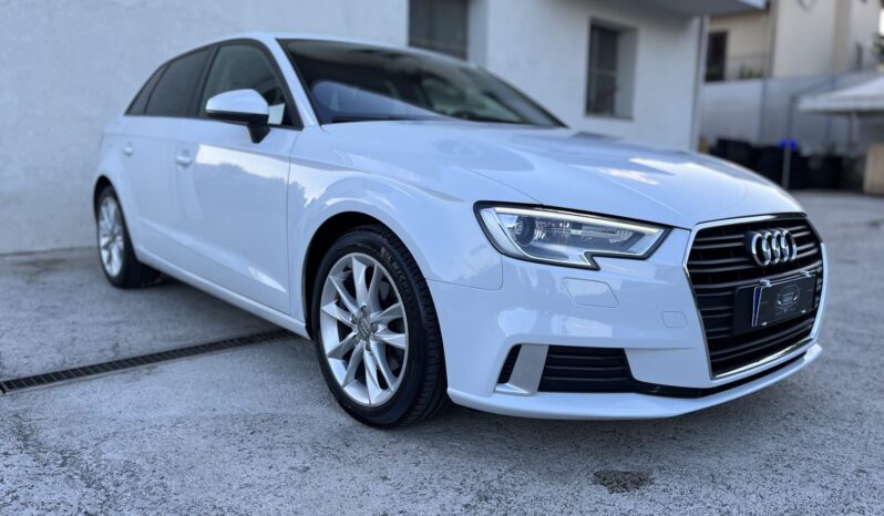 
Audi A3 Sportback S Tronic Sport full									