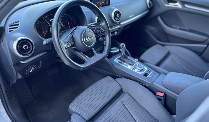 
Audi A3 Sportback S Tronic Sport full									