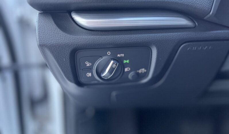 
Audi A3 Sportback S Tronic Sport full									