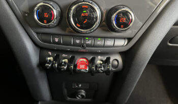 
Mini Countryman Cooper D All4 2.0 full									