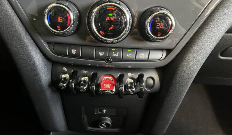 
Mini Countryman Cooper D All4 2.0 full									