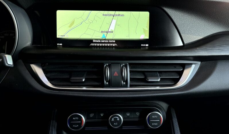 
Alfa Romeo Stelvio Q4 2.2 Turbodiesel full									