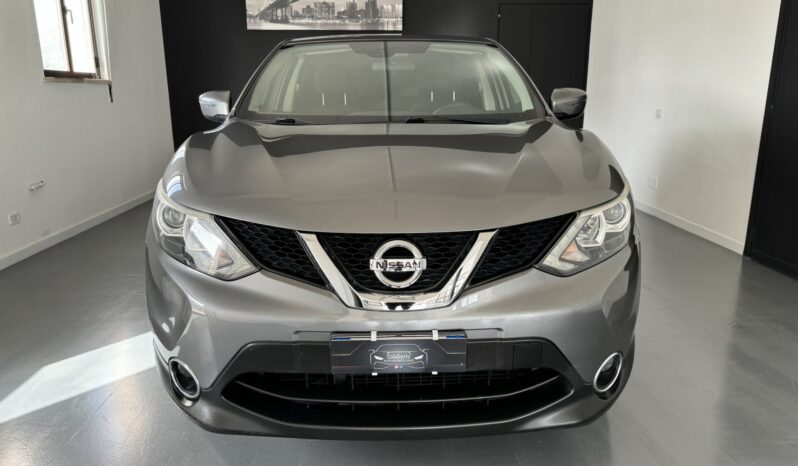 
Nissan Qasqhai 1.5 dCi full									