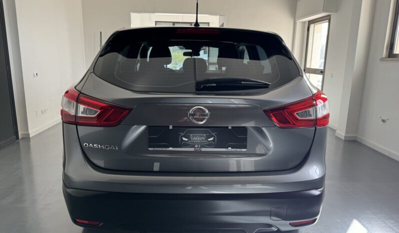 
Nissan Qasqhai 1.5 dCi full									