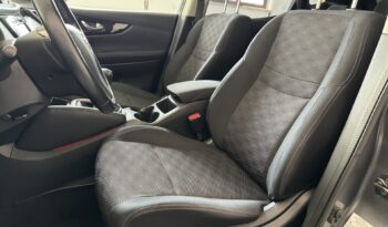 
Nissan Qasqhai 1.5 dCi full									