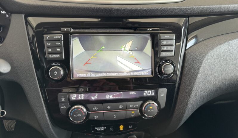 
Nissan Qasqhai 1.5 dCi full									