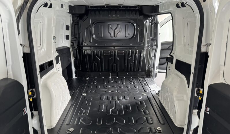 
Fiat Doblò Cargo 1.6 Mjet full									