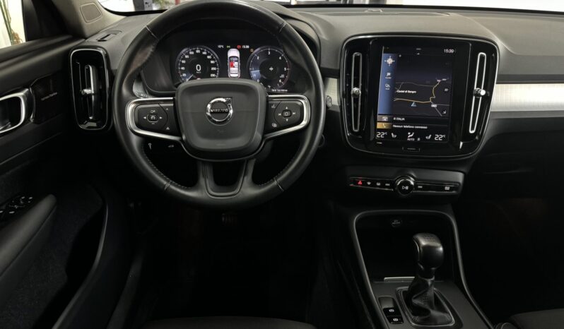 
Volvo XC40 D3 Monument 2.0 full									