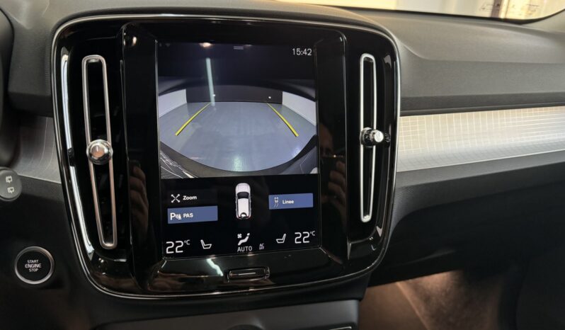 
Volvo XC40 D3 Monument 2.0 full									