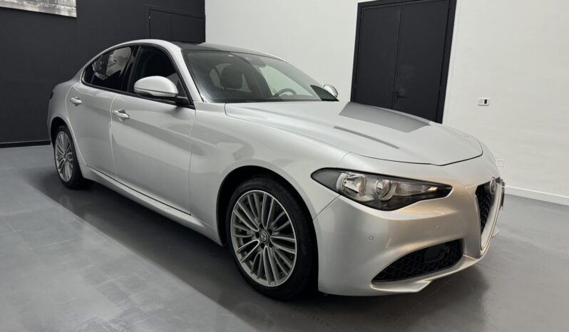 
Alfa Romeo Giulia Q4 2.2 full									