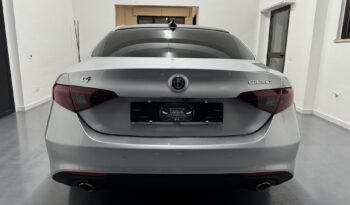 
Alfa Romeo Giulia Q4 2.2 full									