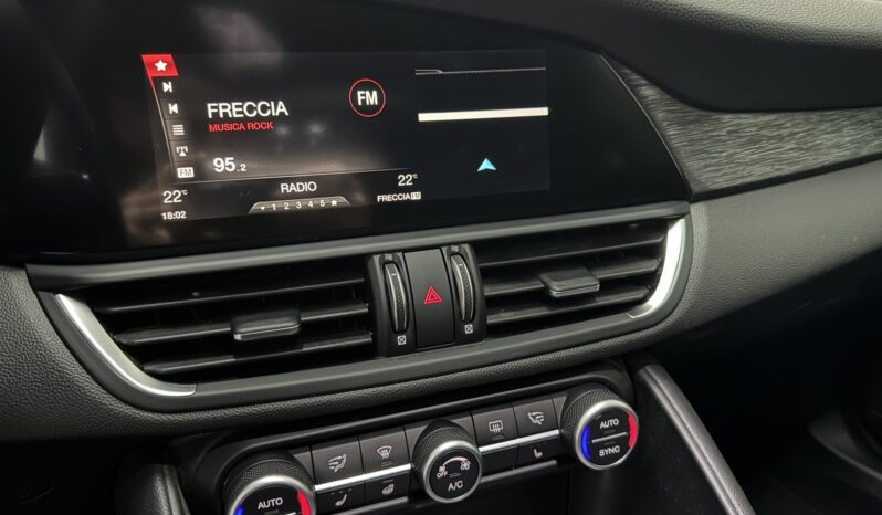 
Alfa Romeo Giulia Q4 2.2 full									