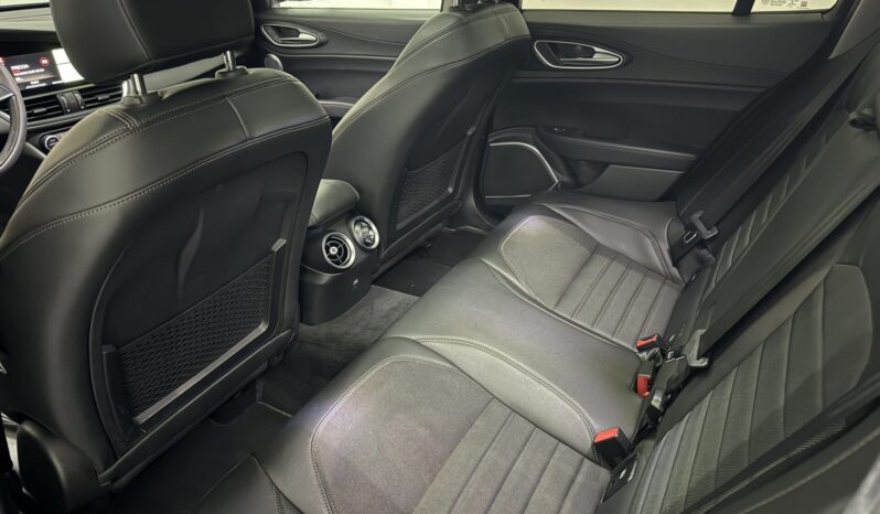 
Alfa Romeo Giulia Q4 2.2 full									