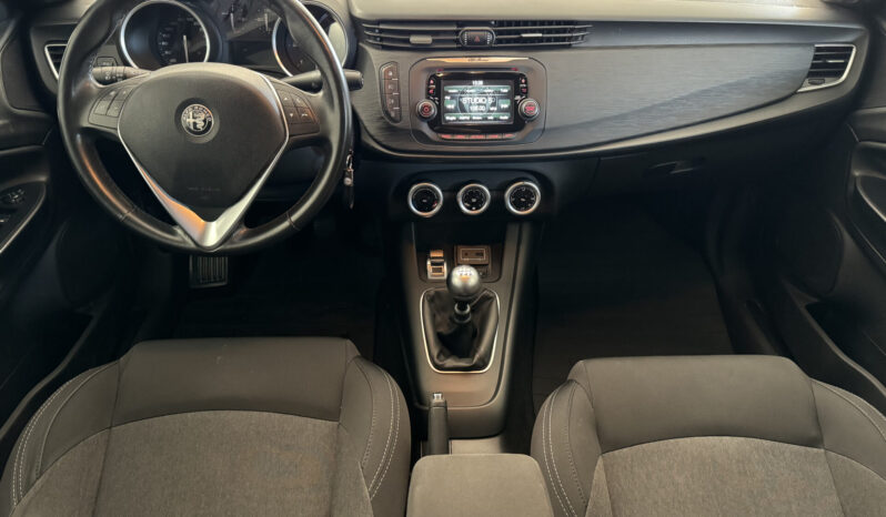 
Alfa Romeo Giulietta 1.6 JTDM-2 full									