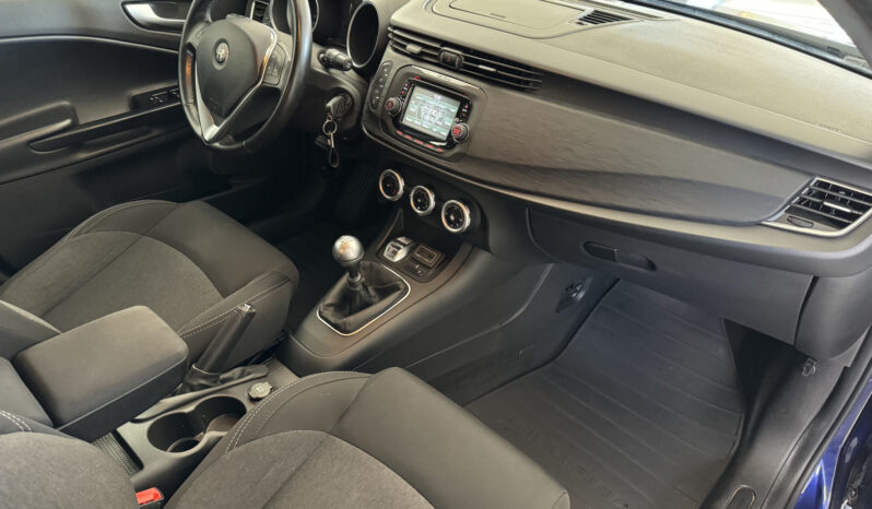 
Alfa Romeo Giulietta 1.6 JTDM-2 full									