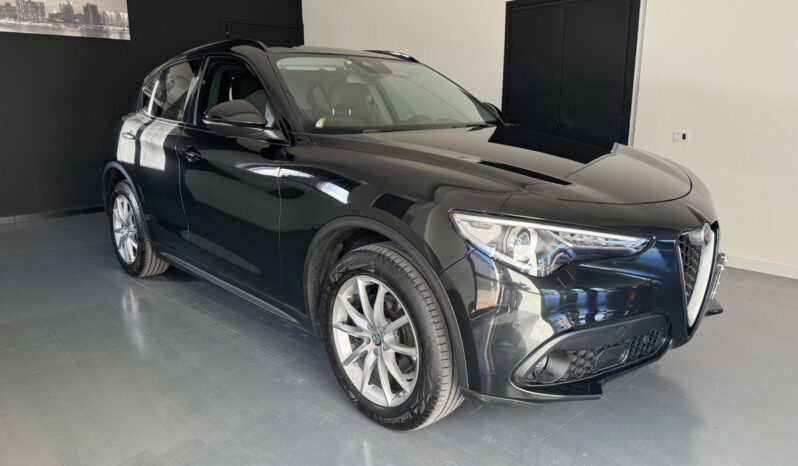 
Alfa Romeo Stelvio Q4 Executive 210 Cv full									