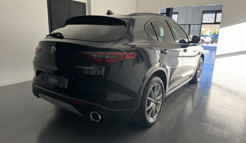 
Alfa Romeo Stelvio Q4 Executive 210 Cv full									