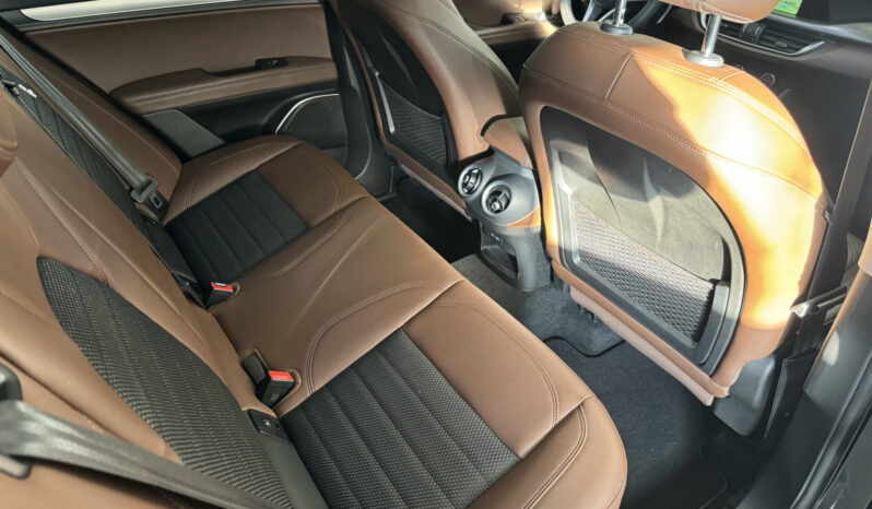 
Alfa Romeo Stelvio Q4 Executive 210 Cv full									