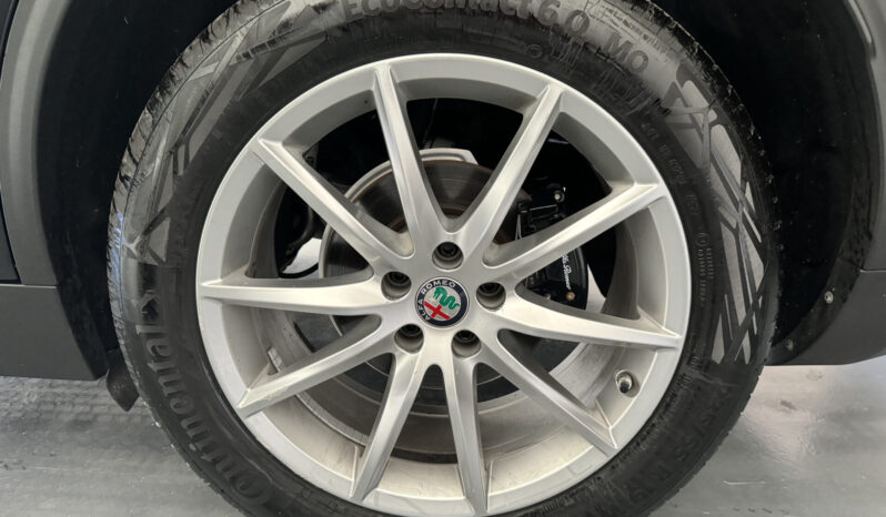 
Alfa Romeo Stelvio Q4 Executive 210 Cv full									