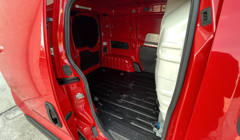 
Fiat Fiorino 1.3 MJet Adventure full									