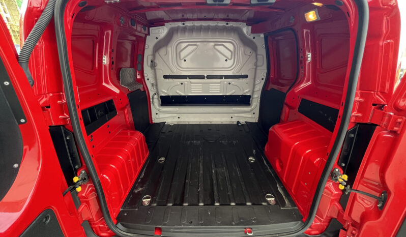 
Fiat Fiorino 1.3 MJet Adventure full									