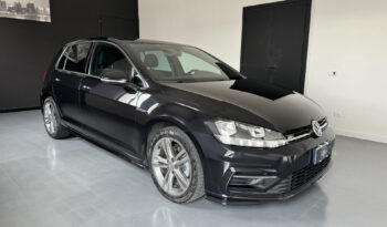 
Volkswagen Golf 7,5 R-Line full									