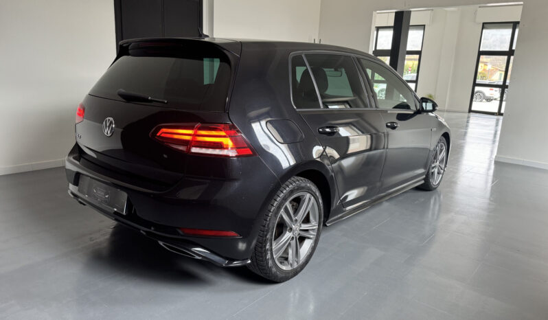 
Volkswagen Golf 7,5 R-Line full									