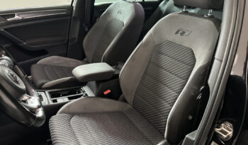
Volkswagen Golf 7,5 R-Line full									