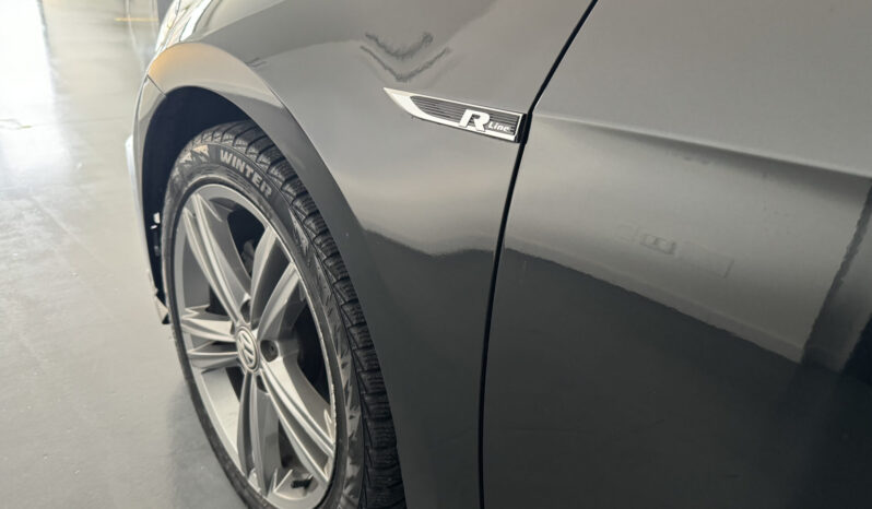 
Volkswagen Golf 7,5 R-Line full									