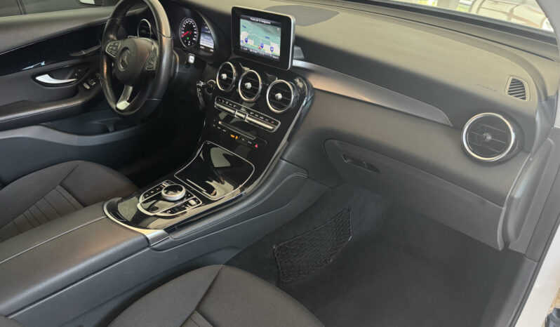 
Mercedes Benz GLC 220D 4Matic full									