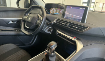 
Peugeot 3008 1.5 BlueHDi full									