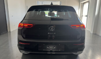 
Volkswagen Golf 8 2.0 TDi SCR Style full									