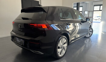 
Volkswagen Golf 8 2.0 TDi SCR Style full									