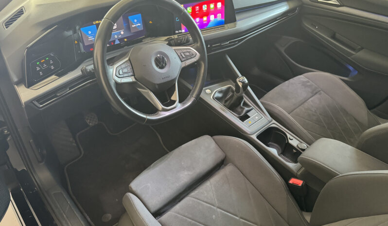 
Volkswagen Golf 8 2.0 TDi SCR Style full									