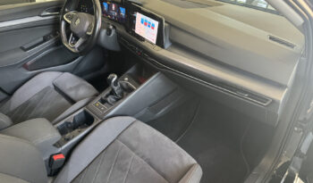 
Volkswagen Golf 8 2.0 TDi SCR Style full									